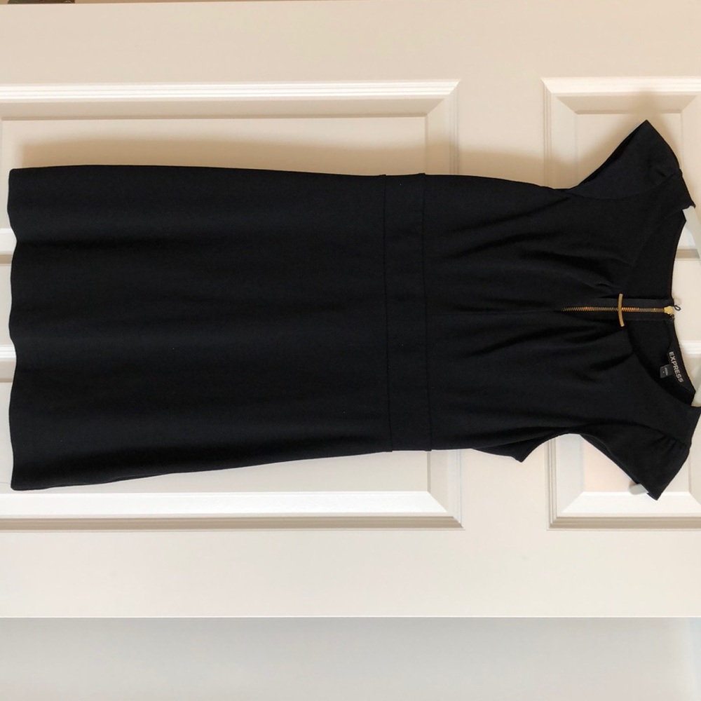 Perfect LBD with gold detail!